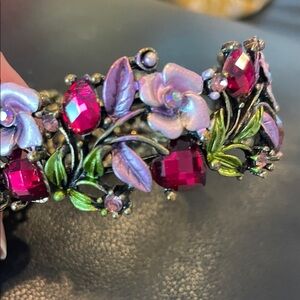 Vintage sparkly bracelet!